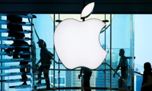 Apple Faces Shareholder Lawsuit Over AI Misstatements