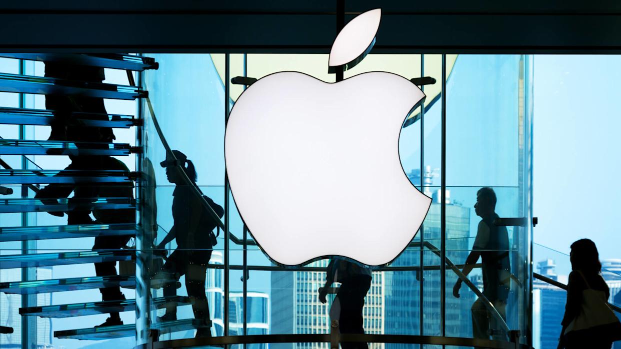Apple Faces Shareholder Lawsuit Over AI Misstatements